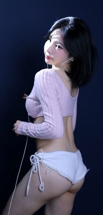 Full leaked Kim yu page private photo