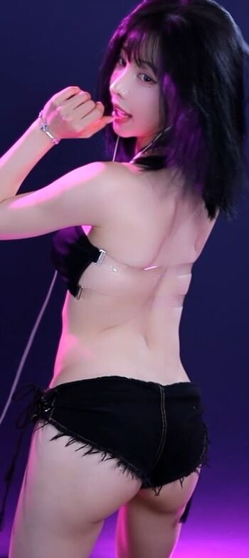 Full leaked Kim yu page private photo