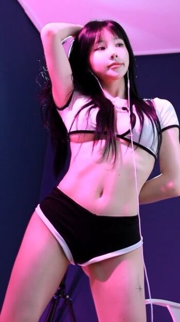 Full leaked Kim yu private photo