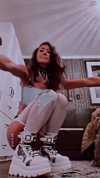 Full leaked Kimiko glenn private photo
