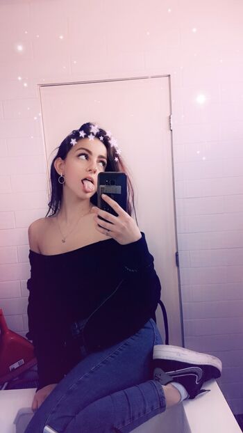 Full leaked Kinkylilkittyy private photo