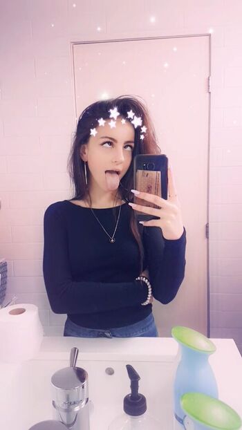 Full leaked Kinkylilkittyy private photo