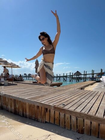 Full leaked Kira kosarin  page private photo