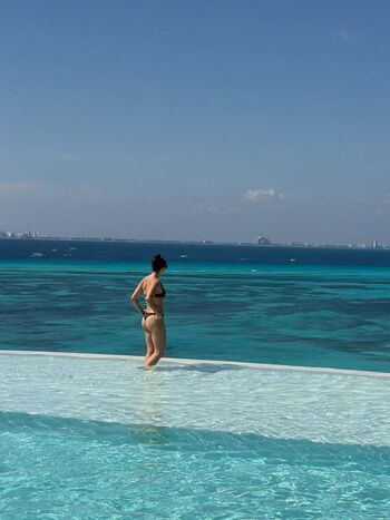 Full leaked Kira kosarin  page private photo