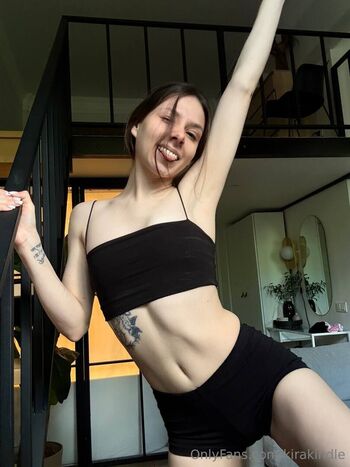 Full leaked Kirakindle private photo