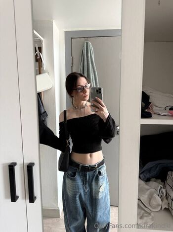 Full leaked Kirakindle private photo