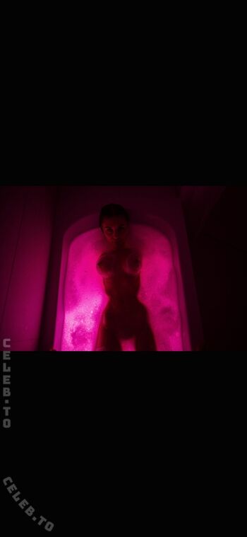 Full leaked Kiraxxcherry private photo