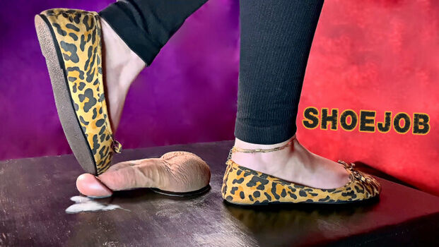 Full leaked Kittybegood private onlyfans photo