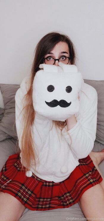 Full leaked Kittykathee private photo