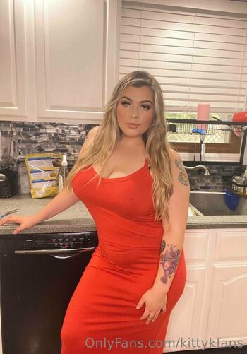 Full leaked Kittykfans private photo
