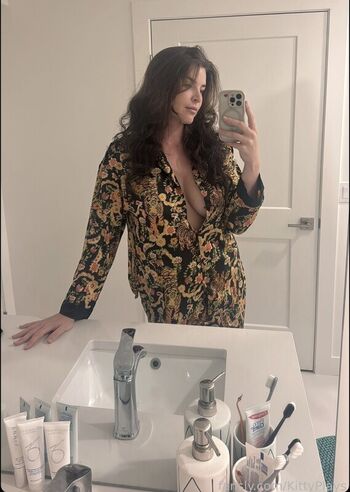 Full leaked Kittyplays private photo