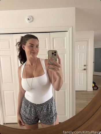 Full leaked Kittyplays  page private photo