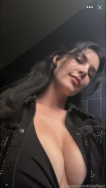 Full leaked Kittyplays  page private photo