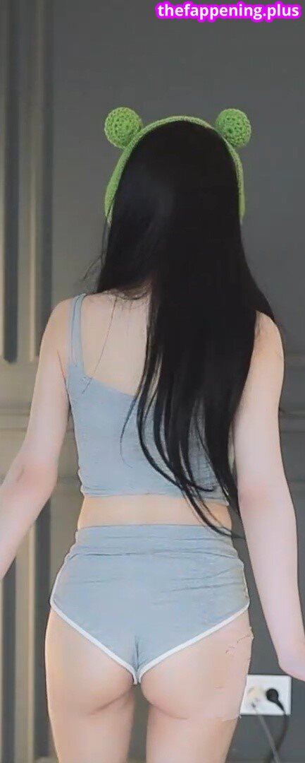 kkok7816 / kook1916 / midi Naken OnlyFans Foto #153