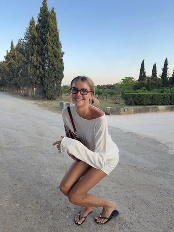 Full leaked Klarahellqvistt page private photo