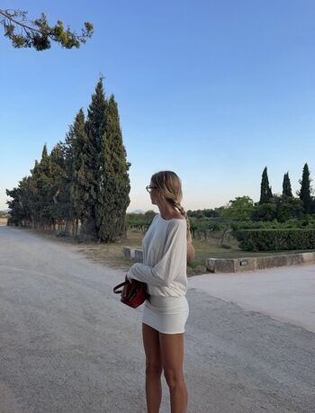 Full leaked Klarahellqvistt page private photo