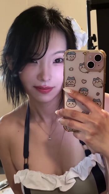 Leaked Alice plays/ private photo viral onlyfans