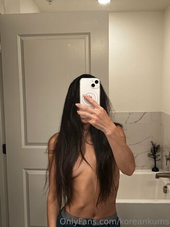 Full leaked Koreankums private photo
