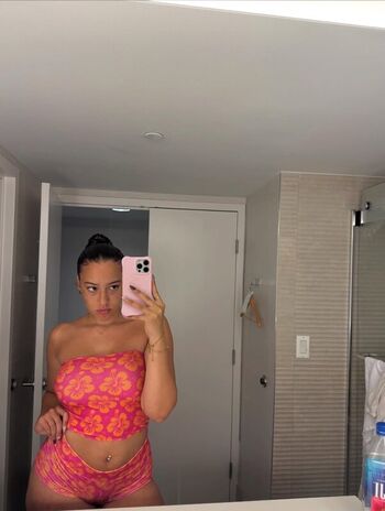 Full leaked Kori robinson page private photo