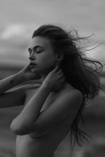 Full leaked Korwinistka private photo