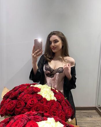 Full leaked Krissidiary private photo