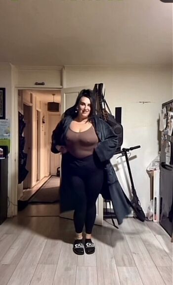 Full leaked Krissymaria private photo