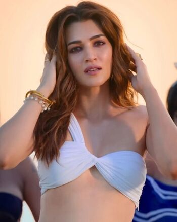 Full leaked Kritisanon private photo