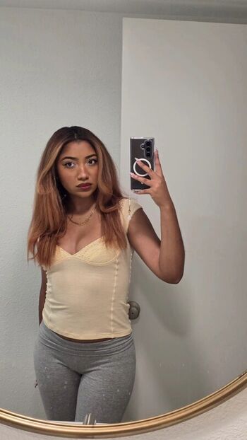 Full leaked Krystalogy private photo