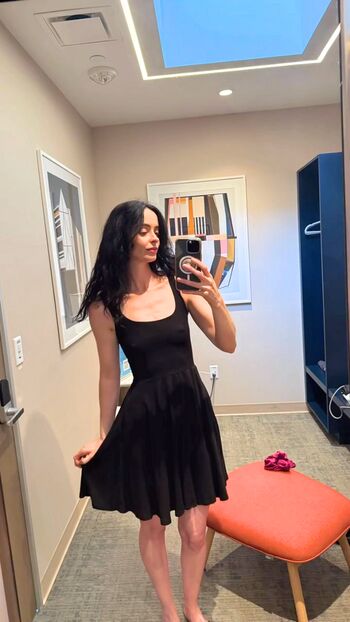 Full leaked Krysten ritter private photo