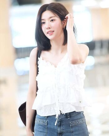 Full leaked Kwon eunbi page private photo