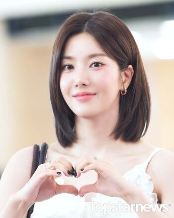Full leaked Kwon eunbi page private photo