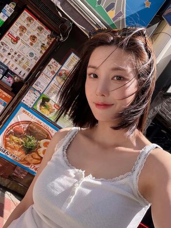 Full leaked Kwon eunbi page private photo