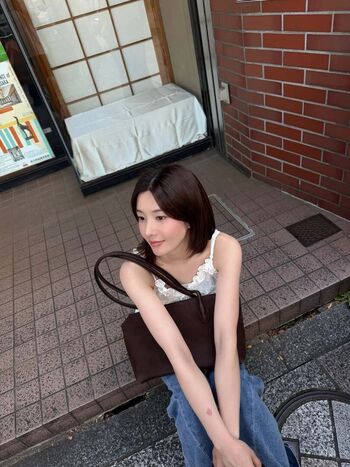 Full leaked Kwon eunbi private photo