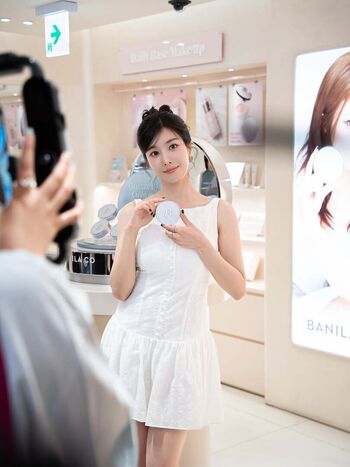 Full leaked Kwon eunbi private photo
