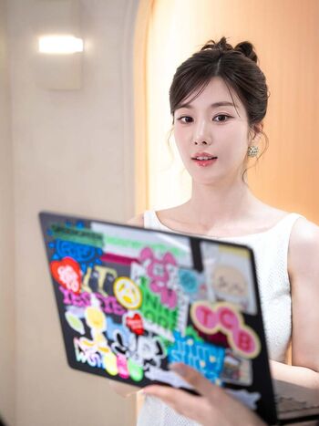 Full leaked Kwon eunbi private photo