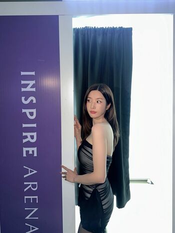 Full leaked Kwon eunbi page private photo