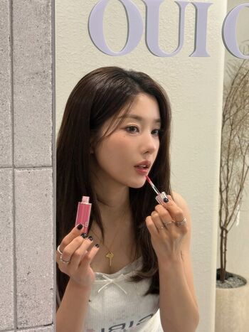 Full leaked Kwon eunbi page private photo
