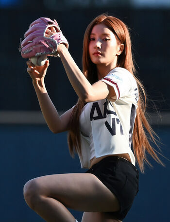 Full leaked Kwon eunbi private photo