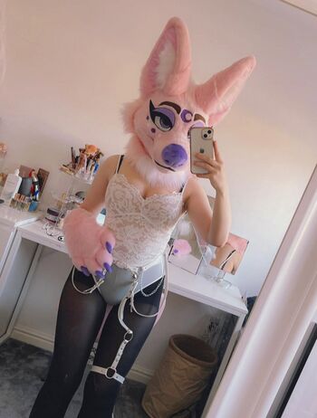 Full leaked Kyarafennec private photo