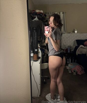 Full leaked Kyliecherryxo private photo