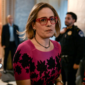 Full leaked Kyrsten sinema private photo