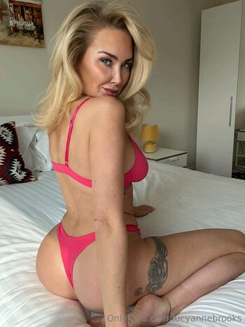 Full leaked L a b page private photo