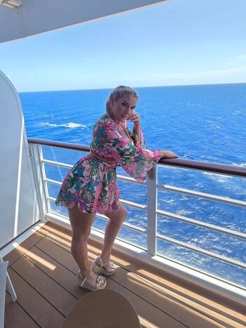 Lacey Evans