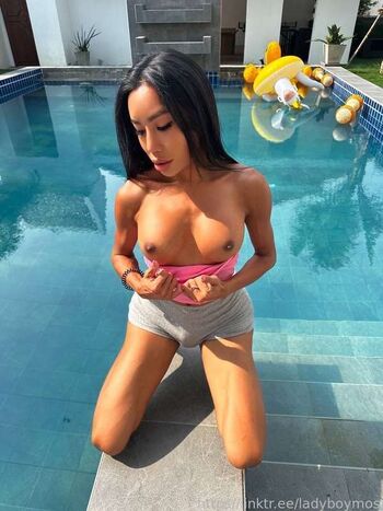 Full leaked Ladyboymos private photo