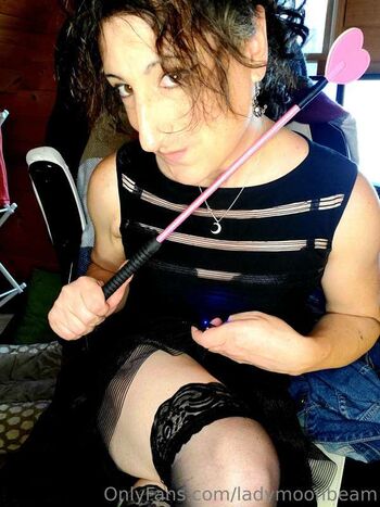 Full leaked Ladymoonbeam private photo