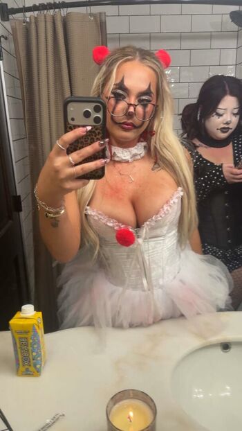 Full leaked Ladyybugloverr private photo