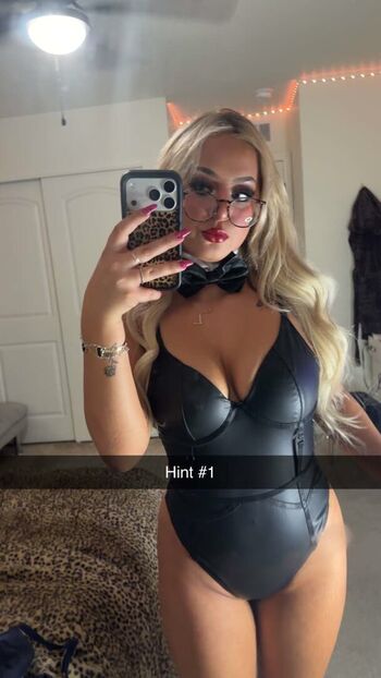Full leaked Ladyybugloverr private photo