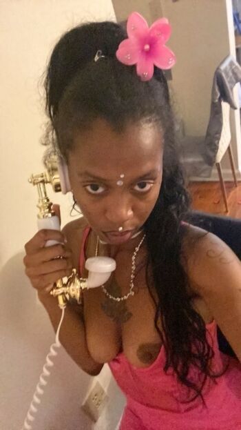 Full leaked Lalunapiubelle private photo