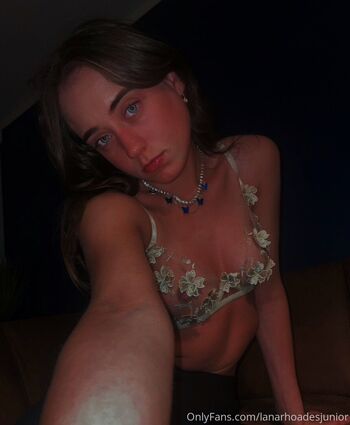 Full leaked Lanarhoudesjunior private photo