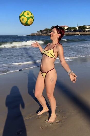 Full leaked Lara adkins private photo